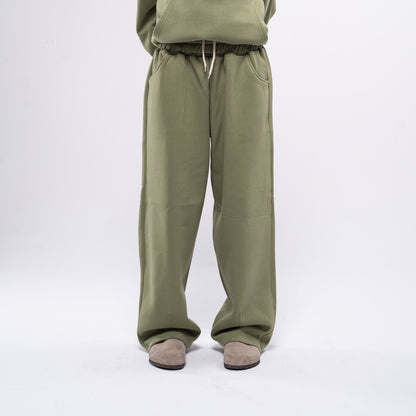 Semi-striped forest green sweatpants